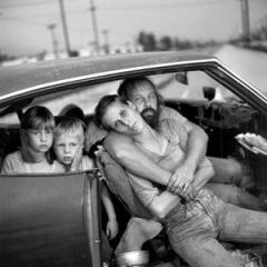 family_in_car1